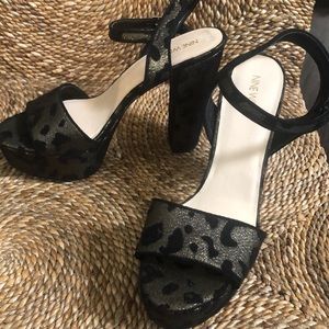 Nine West Leopard Print Glitter Black and Gold Plataform